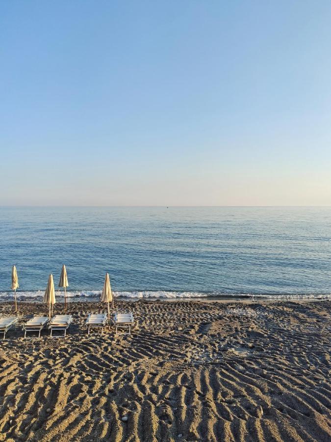 Appartement Casa Mare D'Arancio à Bordighera Extérieur photo